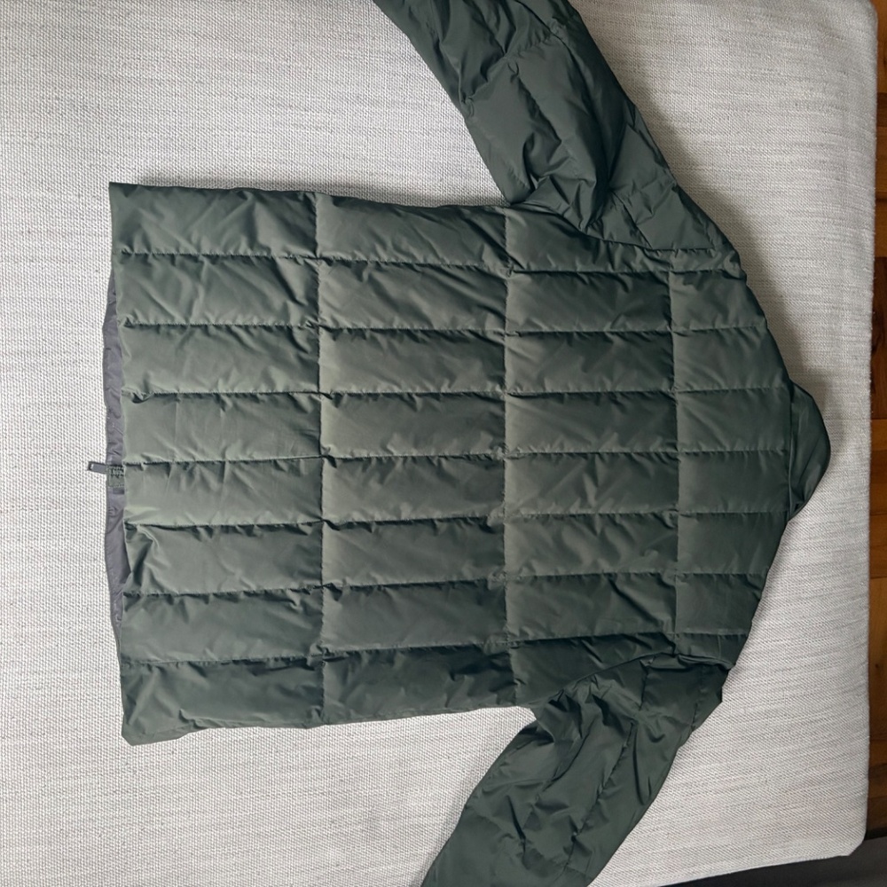 Theory Green Down Puffer Jacket - Picture 7 of 10